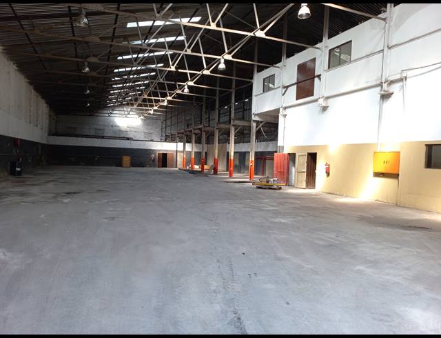 1,260M² FACTORY TO LET IN ANGELO